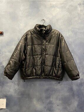 ME JANE Women’s Black Cropped Puffer Jacket Size 2x